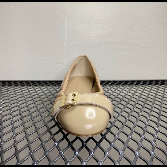 Burberry Avon Qui Nude Flats Size 6 NWOT - Picture 2 of 6